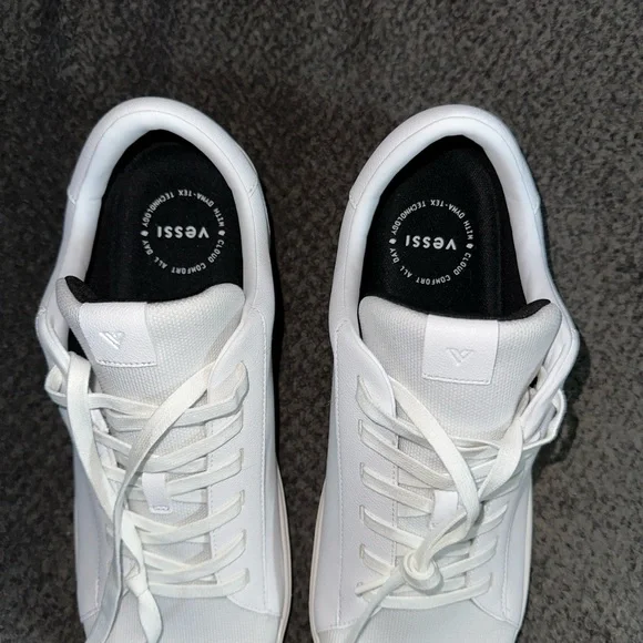 NEW pair of VESSI Soho Sneakers Size 13 Men’s - Picture 2 of 10